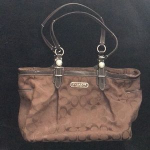 Coach Handbag (F)